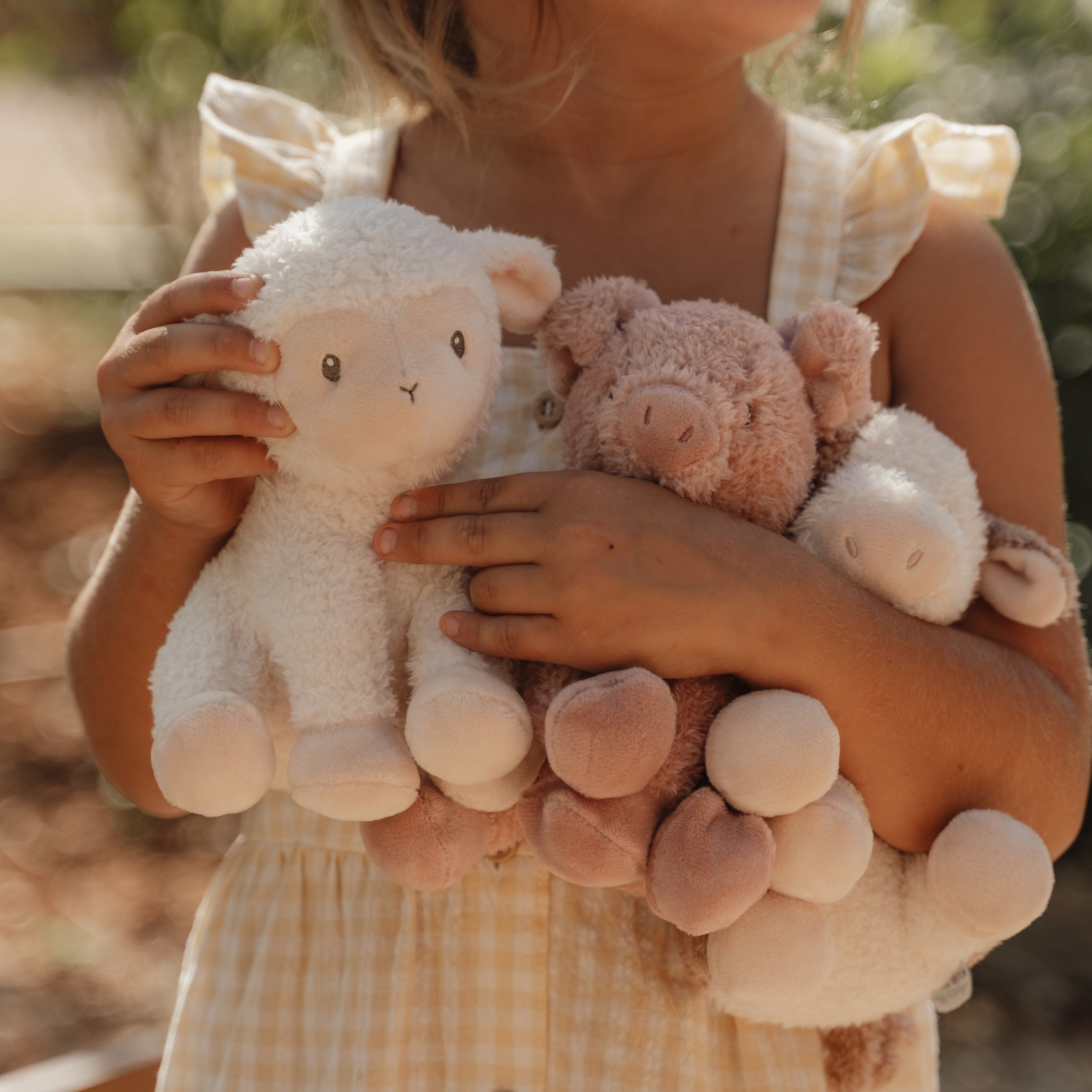 Flauschiges Kuscheltier Schaf - Little Farm (25cm)