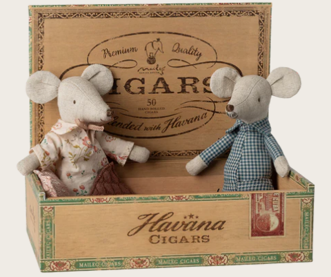 Oma und Opa Maus in der Zigarrenbox - Maileg