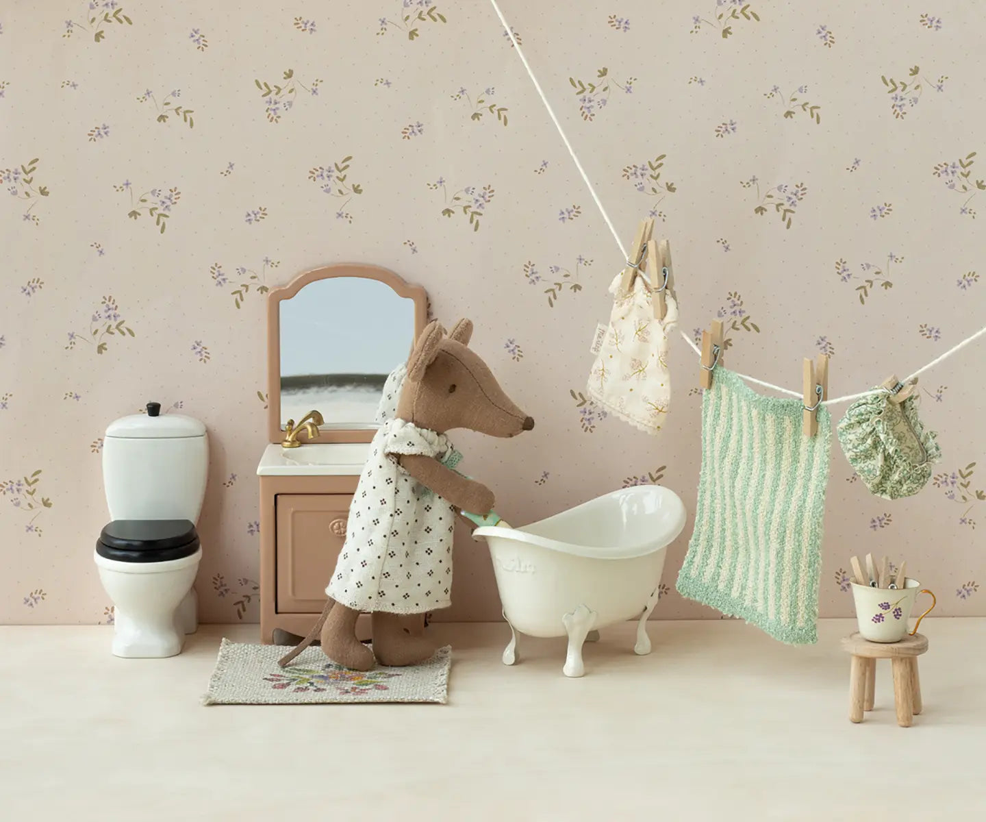 Waschbeckenkommode mit Spiegel - Zubehör Maileg Sink Dresser Dark Powder